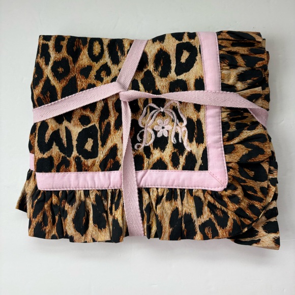 NWT Damson Madder Ruffled Placemats, Set of 2 - Picture 4 of 13